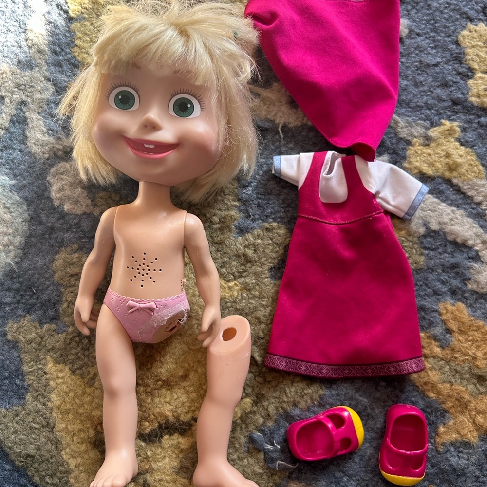 Masha and the bear talking/giggling doll with broken leg